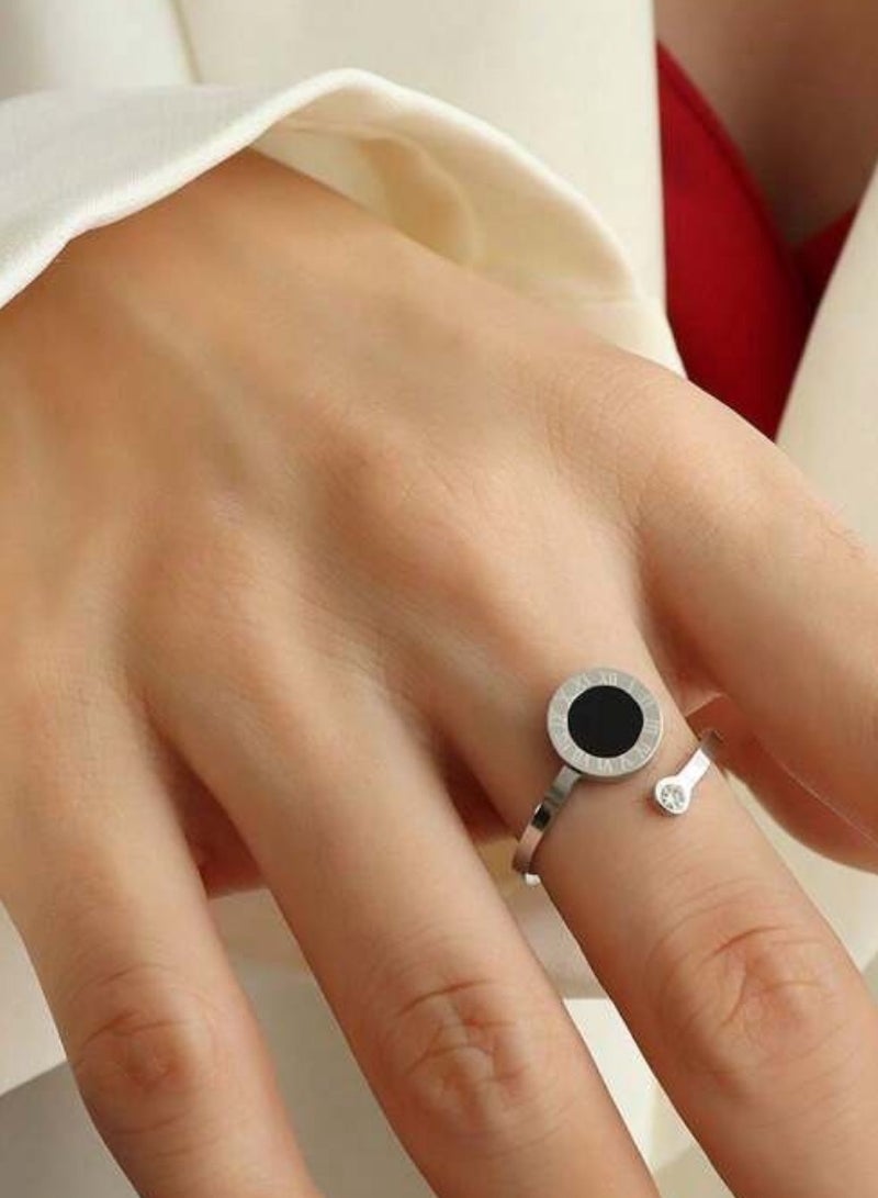 إيكوال خاتم نسائي من الاستانلس ستيل انيق وعصري بمقاس موحد - Image 1