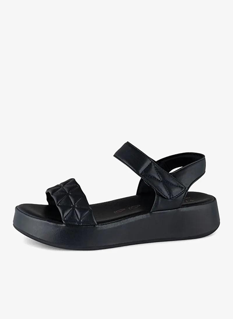 فينتشي صنادل نسائية متعددة الأحزمة ووتد