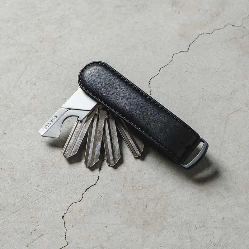 JIBBON Jibbon Italian Premium Leather Key Organizer - Stylish Key Holder with Marine Grade 316 Stainless Steel, Compact EDC Keychain, Accommodates Up To 9 Keys, Including Car Keys - (All Black)  - Image 3