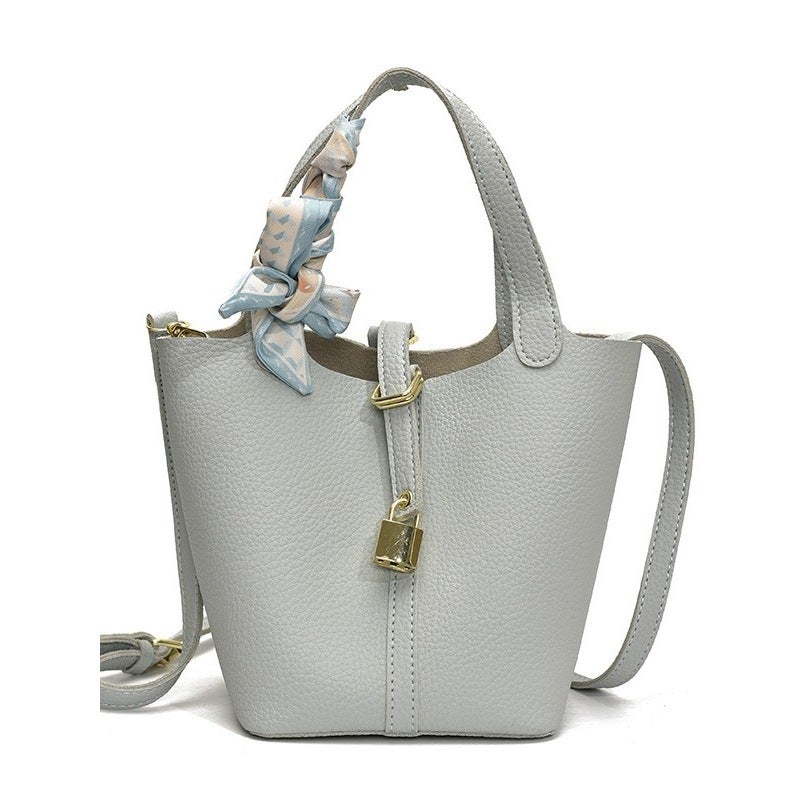 Lychee Pattern Vegetable Basket Bag, New Trendy Simple Casual Shoulder Crossbody Bag, New Niche Portable Bucket Bag - Image 2