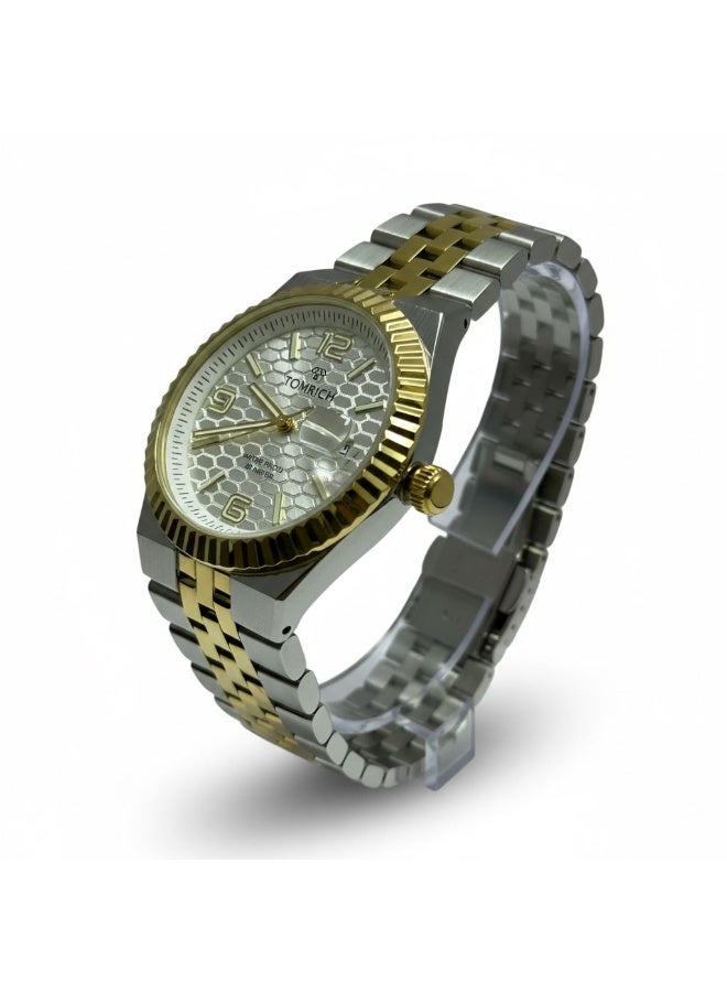 TOMRICH Royal Hive Men’s Analog Watch Stainless Steel Two Tone Gold Silver Bracelet with Date Display 30M Water Resistant - Image 4