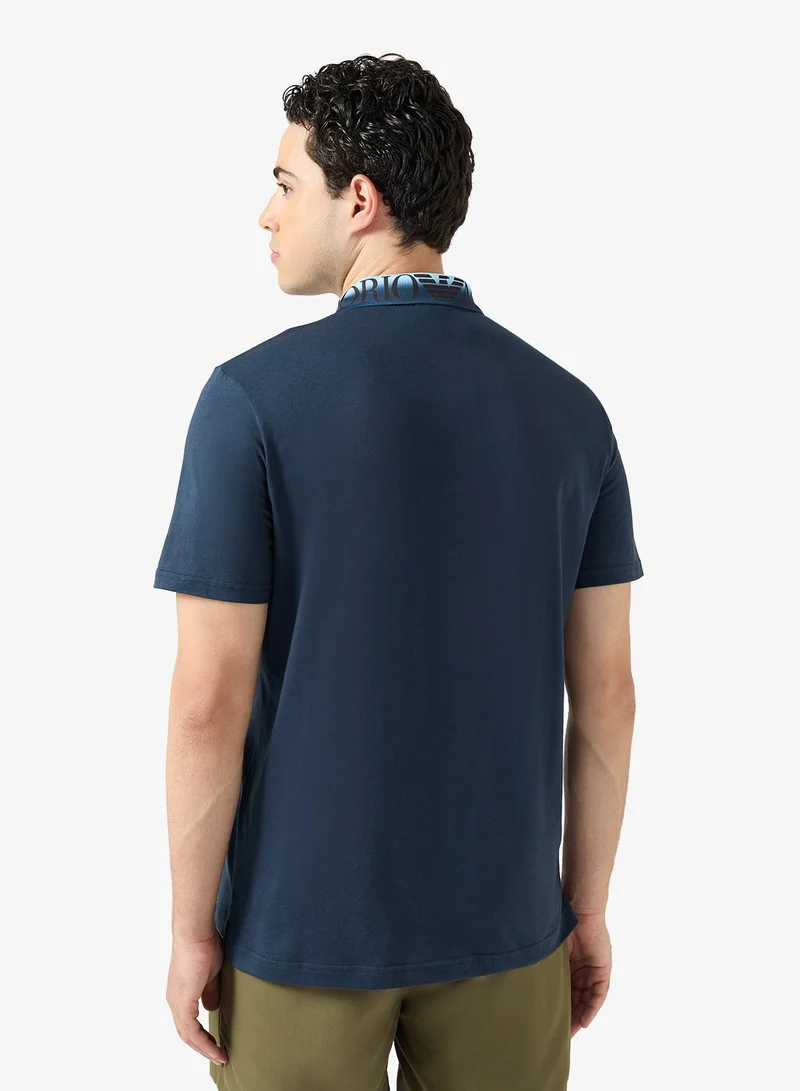 امبوريو ارماني تيشيرت بولو مزين بشعار العلامة التجارية