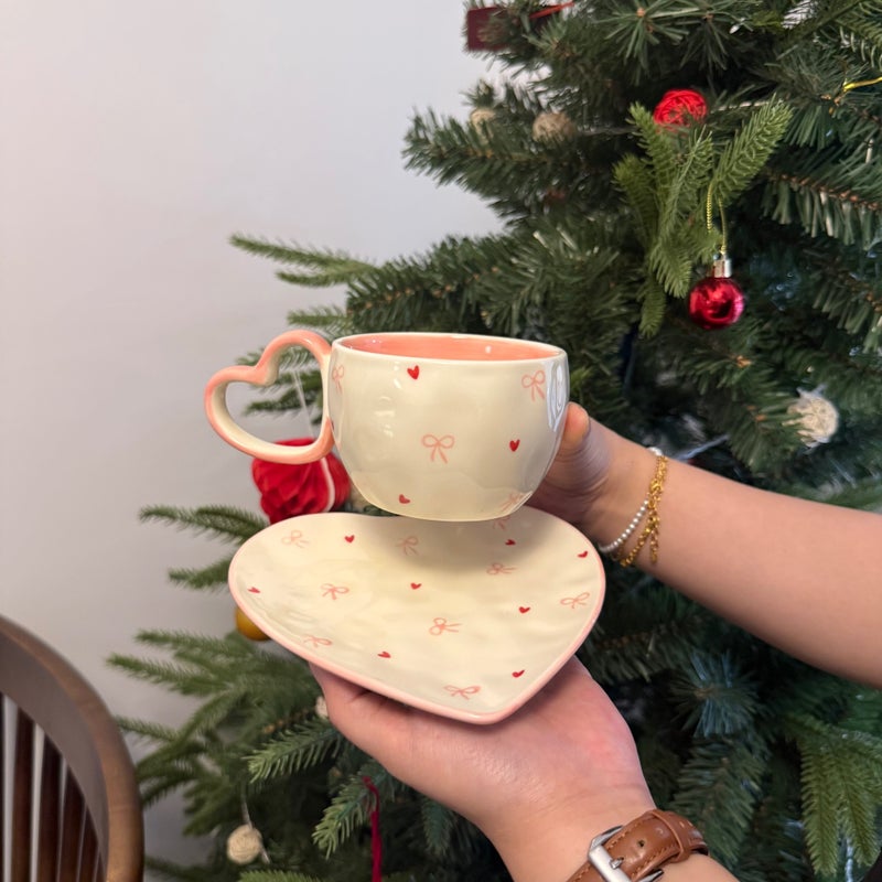 Korean Ins Style Hand-Painted Heart Ceramic Cup And Saucer Hand-Kneaded Asymmetrical Heart-Shaped Coffee Cup And Saucer Afternoon Tea Cup And Saucer - Image 3