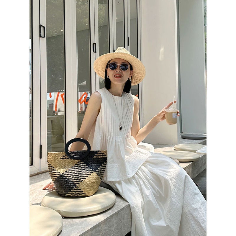 Summer dress with a set of fashionable sense of new Chinese white sleeveless short top skirt suit White top + white skirt