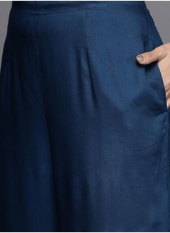 Libas Embroidered Kurta and Solid Palazzo with Chiffon Solid Dupatta Set by Styli  - Image 5
