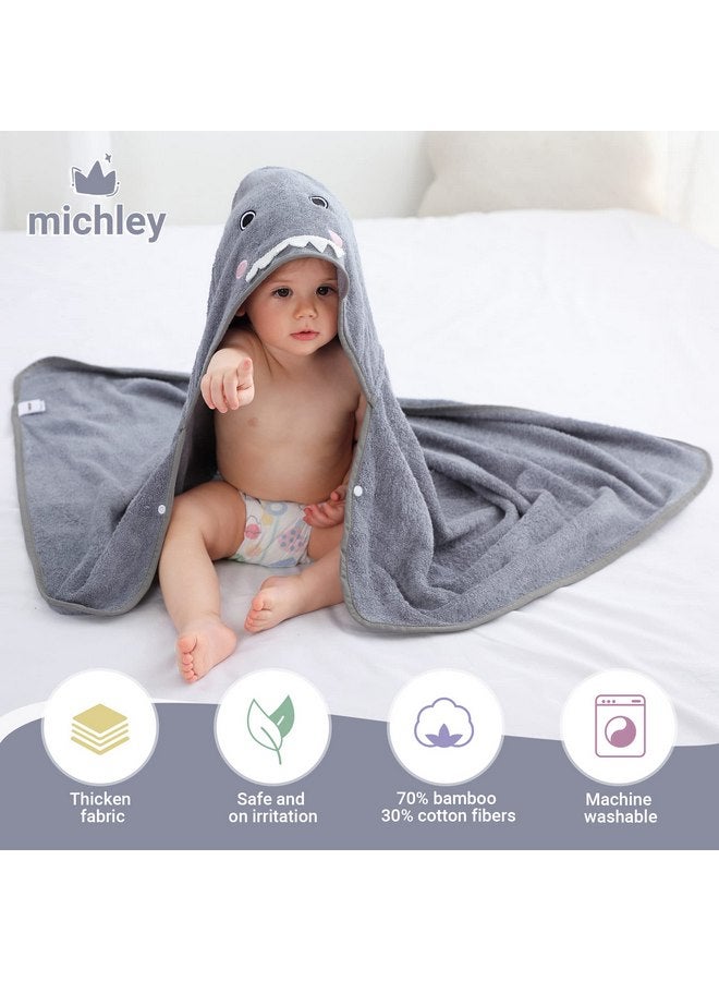 ميتشلي منشفة حمام MICHLEY المصنوعة من الخيزران والفيسكوز للأطفال من سن 0 إلى 5 سنوات، رداء حمام فائق النعومة وسريع الجفاف (سمك القرش) مقاس 29.5 × 39.5 بوصة - Image 4