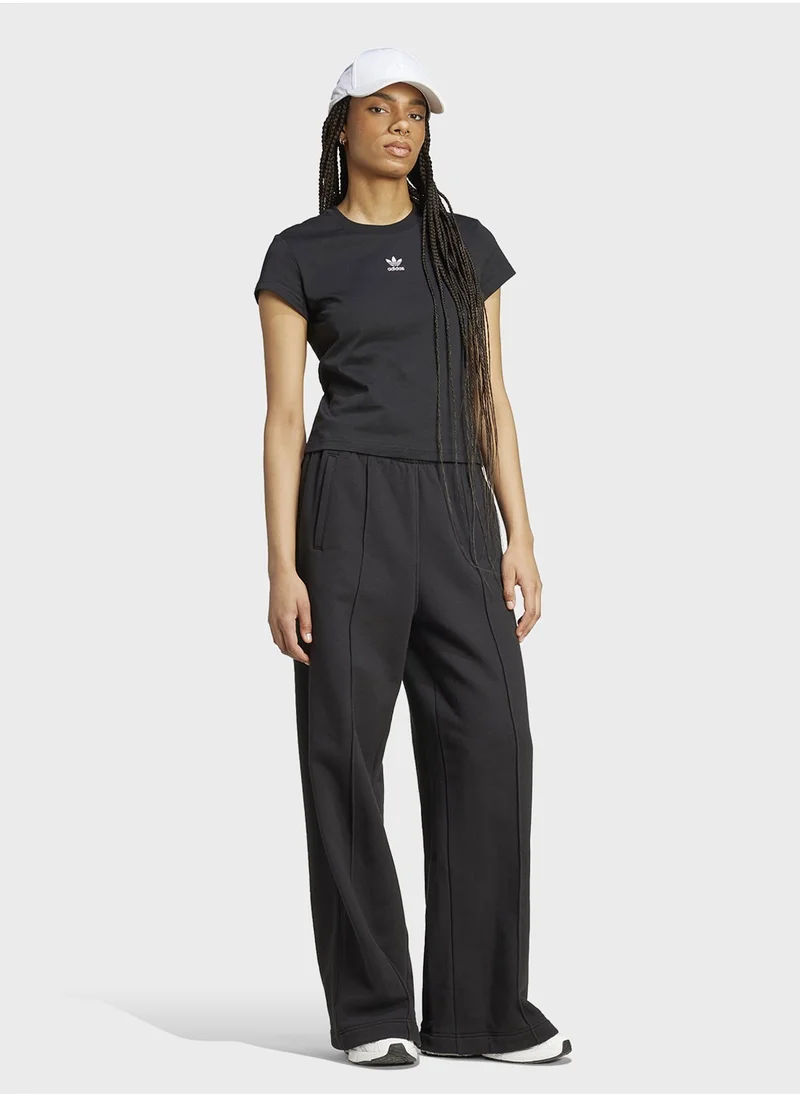 Adidas Originals BLACK Essentail T-Shirt for Women | Best Price UAE