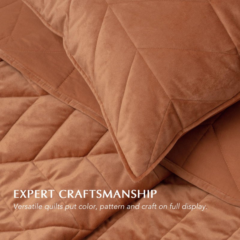 EVERGRACE 3 Pieces Luxurious Velvet King Quilts, Ultra Soft Lightweight Velvet Comforter Set, Matelasse Oversized Bedspread Coverlet for All Season with 2 Shams, Burnt Orange, 108"x96" - Image 5