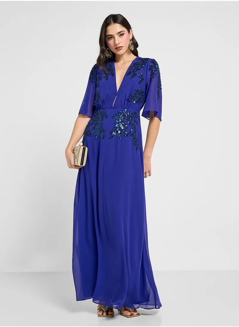 هوب اند ايفي Embellished Plunge Neck Flutter Sleeve Dress