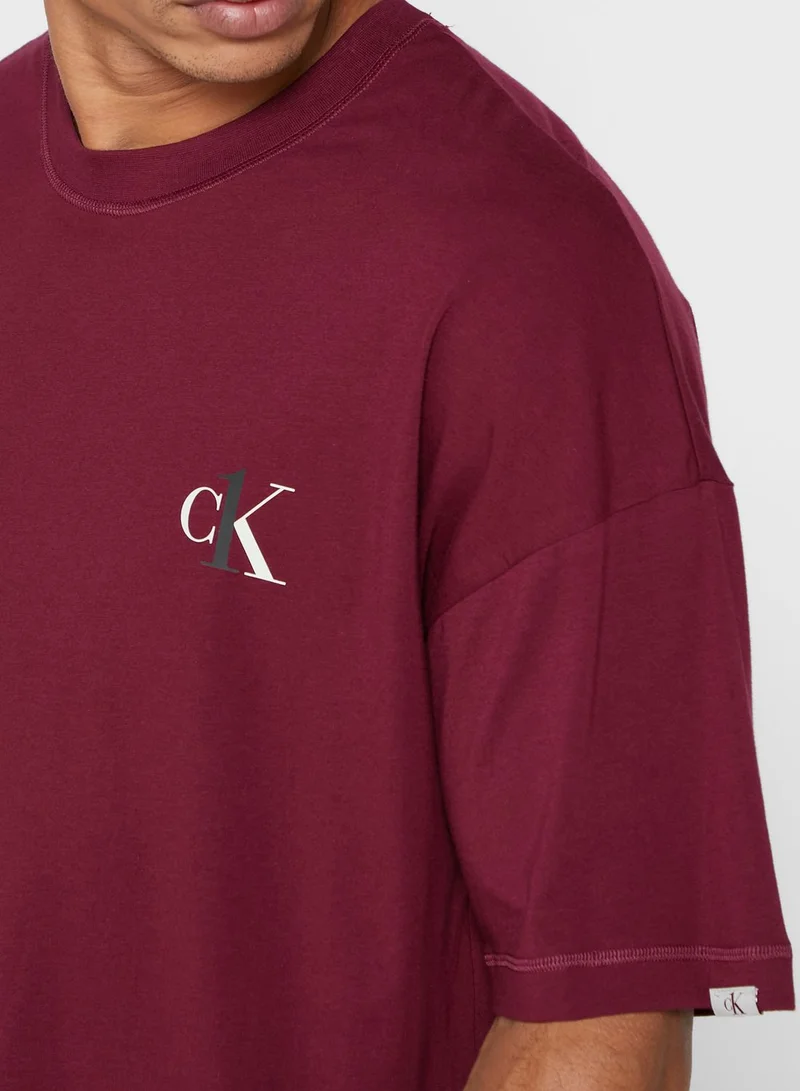 CALVIN KLEIN Chest Logo Crew Neck T-Shirt