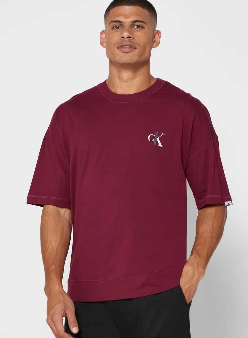 CALVIN KLEIN Chest Logo Crew Neck T-Shirt