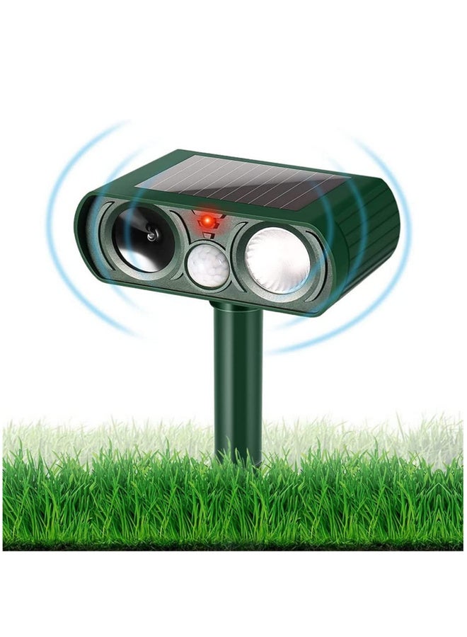 1PCS Pet Repeller Dog Cat Bird Boar Mouse Mosquito Ultrasonic Solar Power Rechargeable Outdoor Indoor Tool Frighten Animals green - Image 1