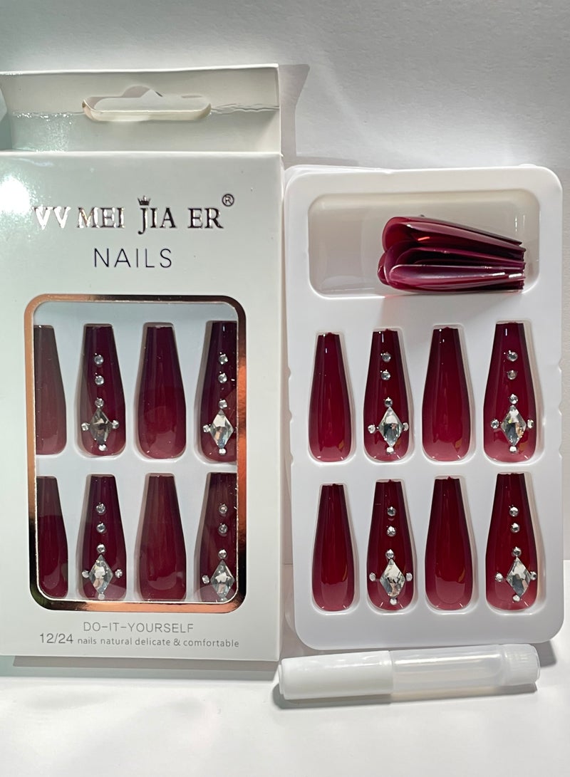 24 Pieces artificial nails with distinctive and elegant design are easy to install and are one of the wonderful women accessories - Image 1