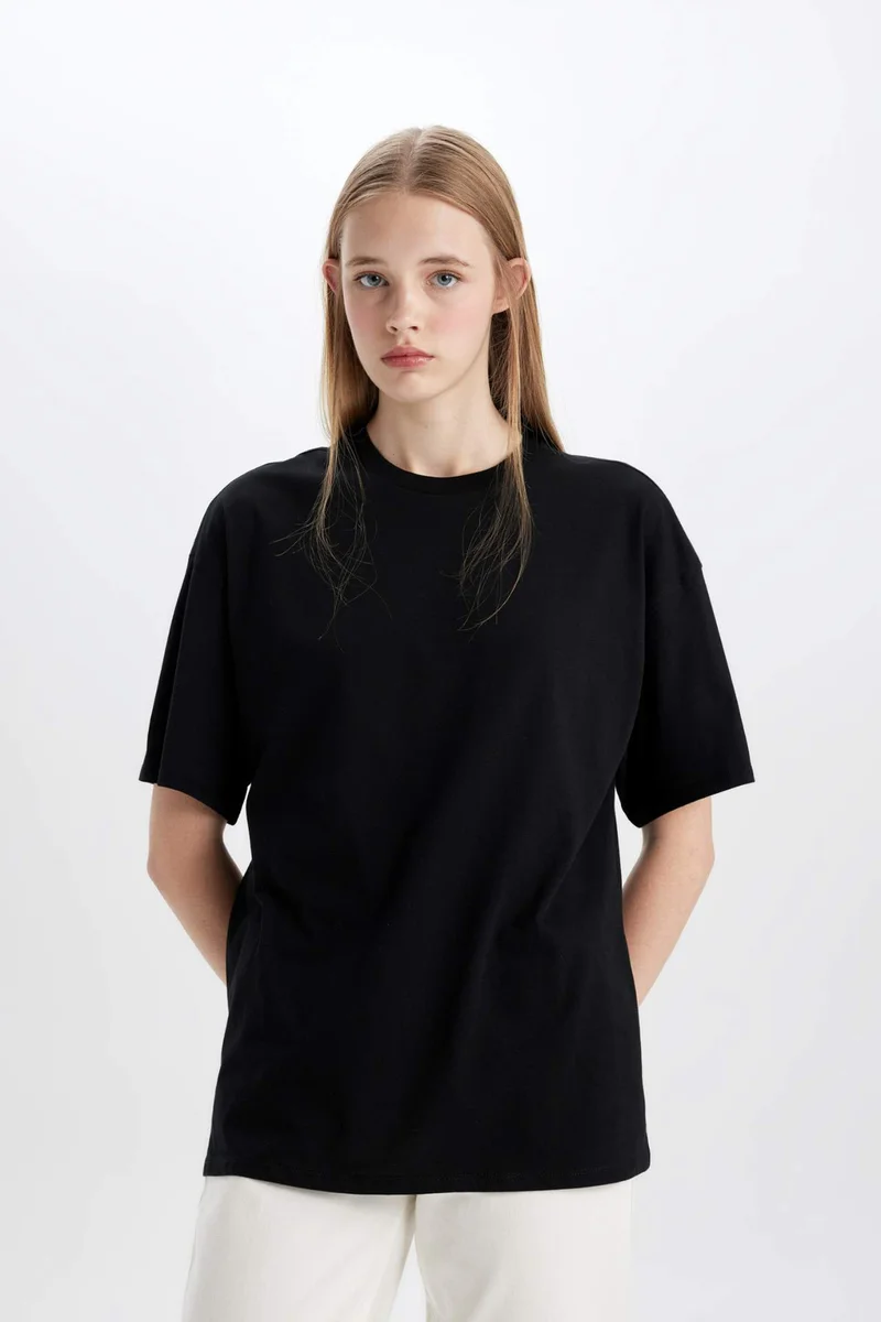 ديفاكتو Oversize Fit Crew Neck Short Sleeve T-Shirt