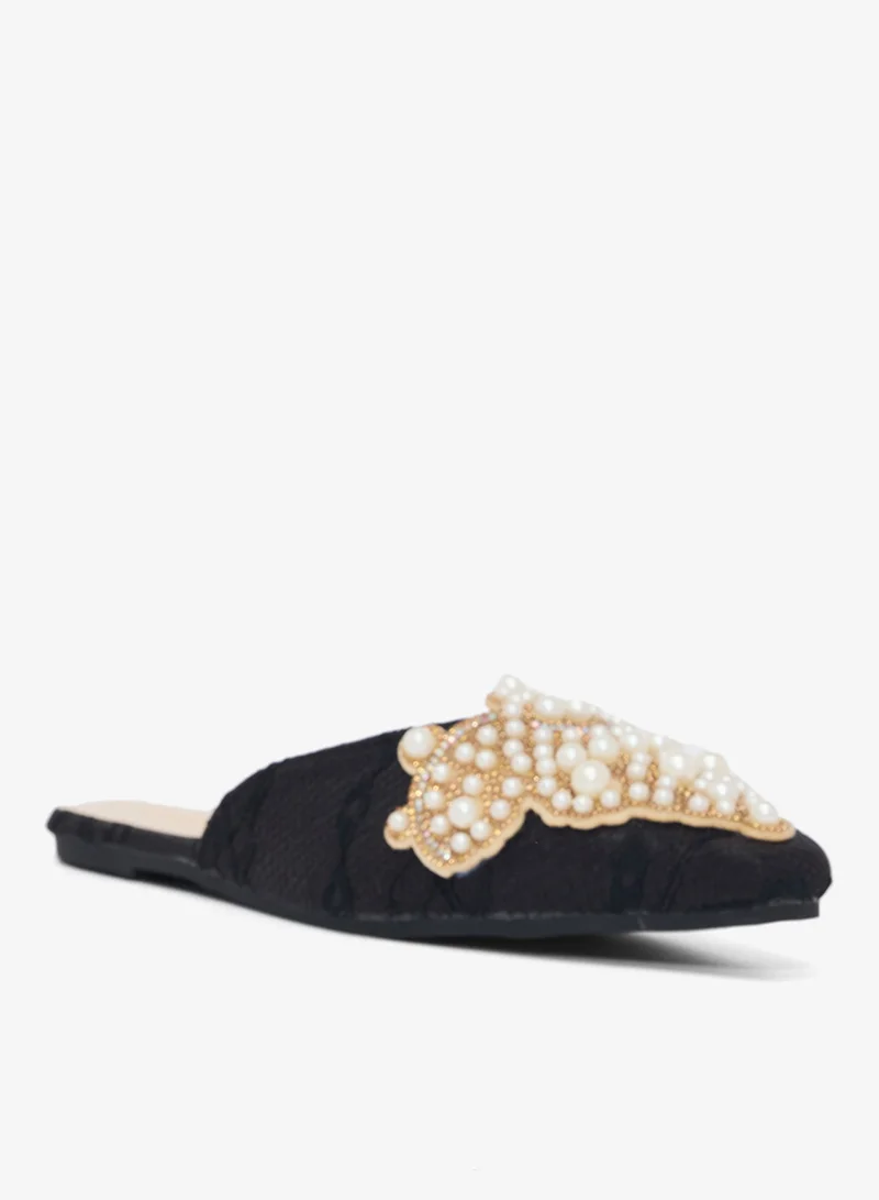 خزانة Pearl Detail Pointed Toe Flat Sandals