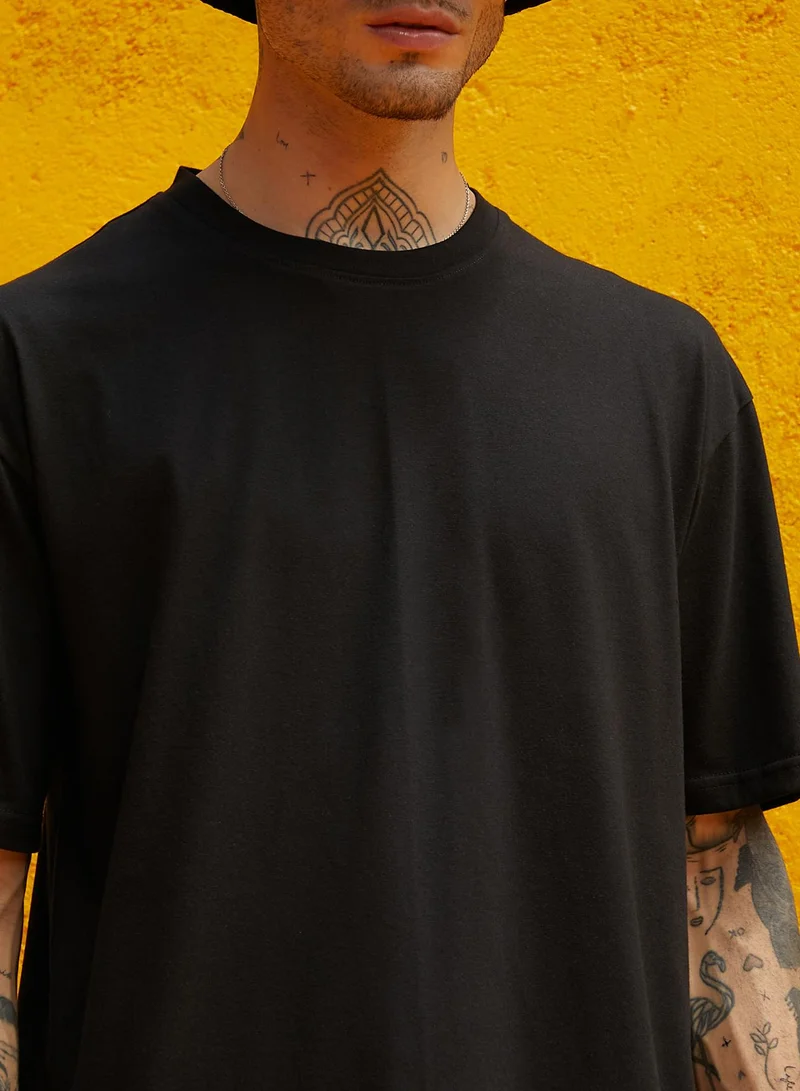 Campus Sutra Men's Oversized Solid Black Casual Co-Ord Set