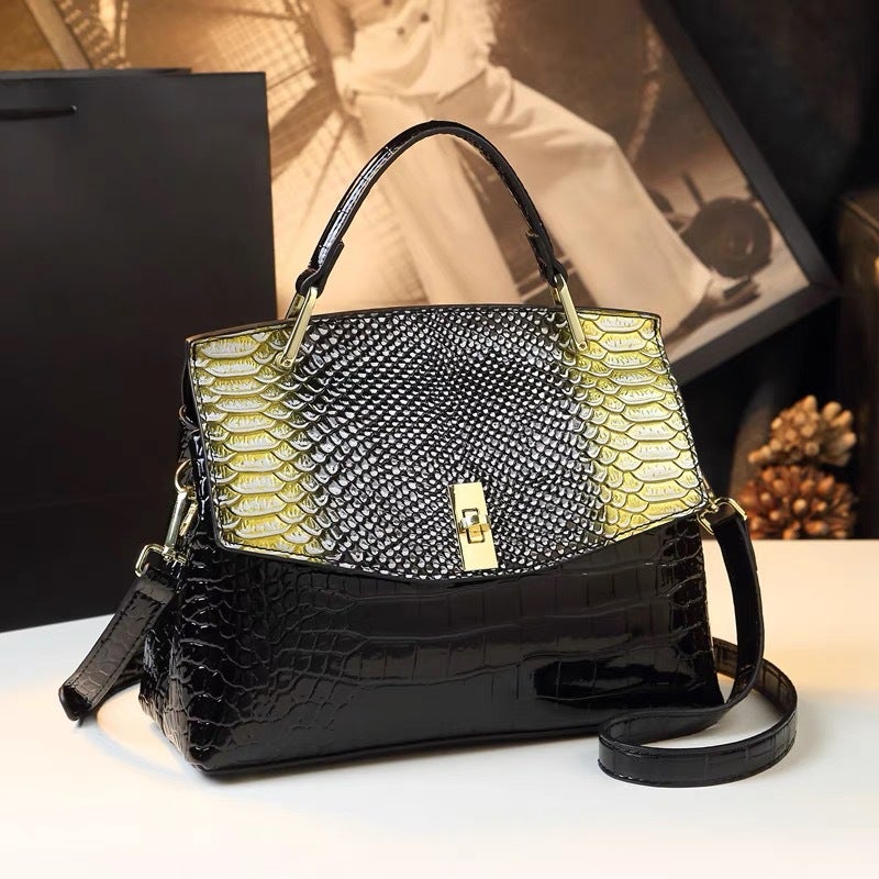Crocodile Pattern Patent Leather Women'S Bag Shoulder Messenger Bag Fashion High-End Organ Bag Live Explosion Large - Image 1