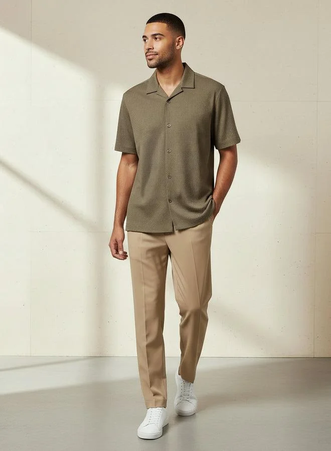 Emperor Emperor Men Regular Fit Camp Collar Waffle Textured Short Sleeves Shirt