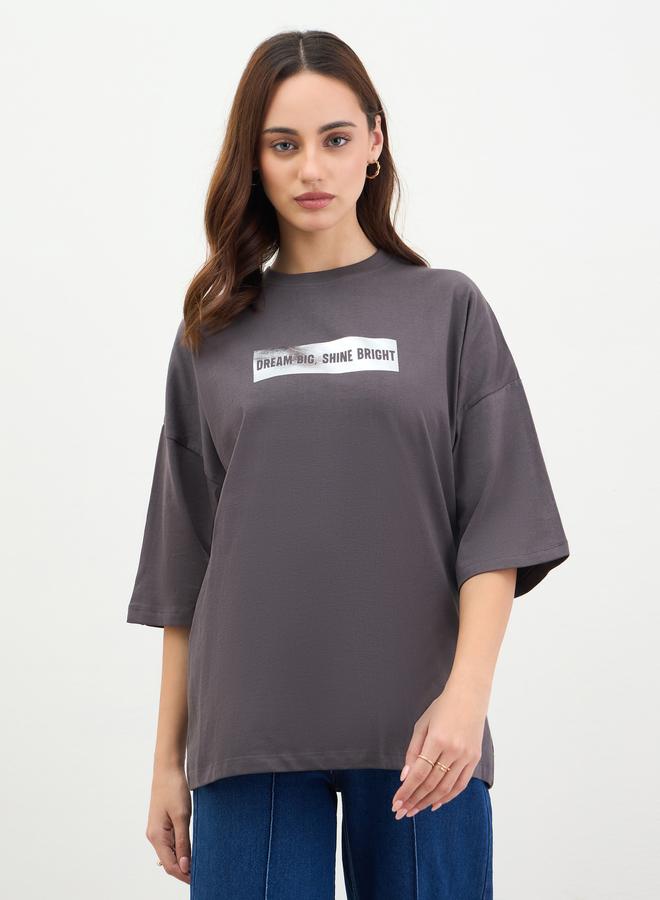 Styli Charcoal Slogan Print Oversized T-Shirt - Image 3