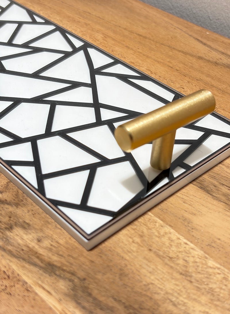 لوحة صينية تقديم من الأكريليك بتصميم مزخرف ومقابض معدنية ذهبية اللون - Image 4