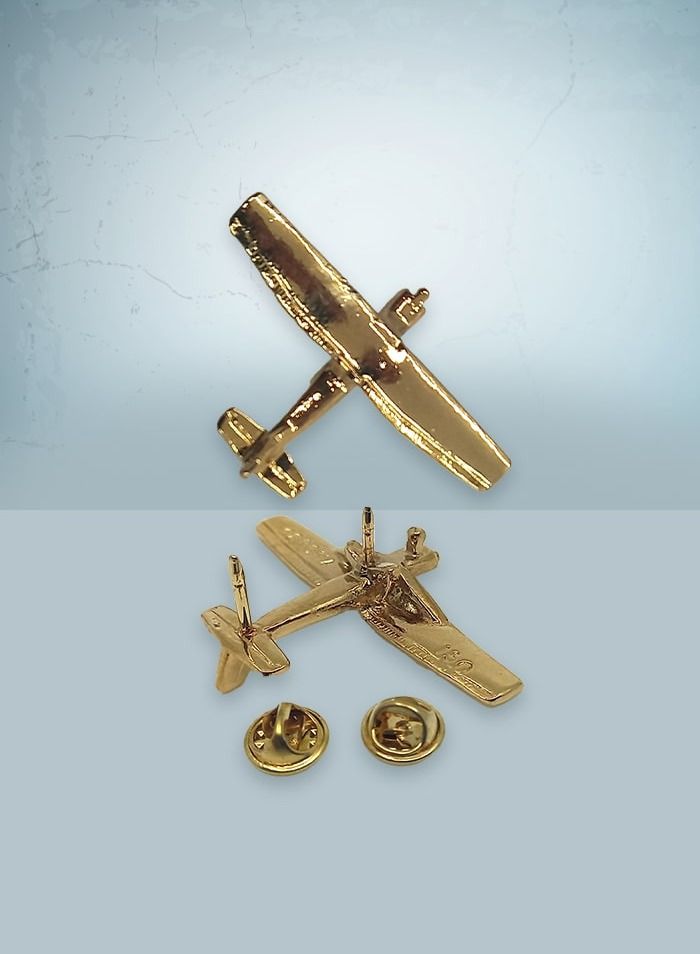 Cessna Gold Pin