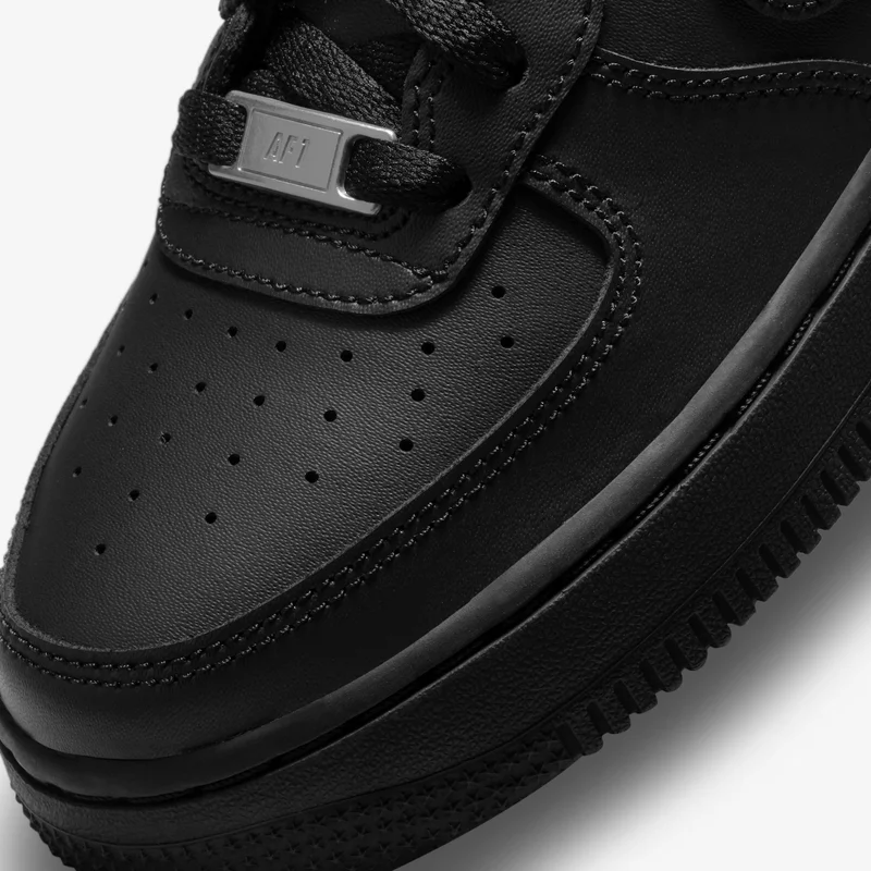 Nike Kids' Air Force 1 LE Shoes