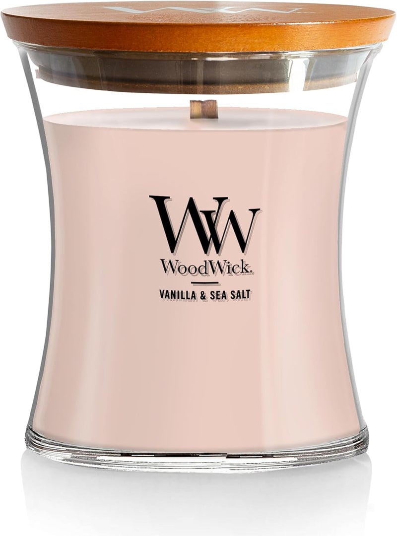 وودويك شموع WoodWick متوسطة الحجم عطرية على شكل ساعة رملية مع تقنية Pluswick الابتكارية، نكهة الفانيليا وملح البحر - Image 1