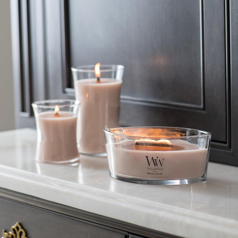 وودويك شموع WoodWick متوسطة الحجم عطرية على شكل ساعة رملية مع تقنية Pluswick الابتكارية، نكهة الفانيليا وملح البحر - Image 5
