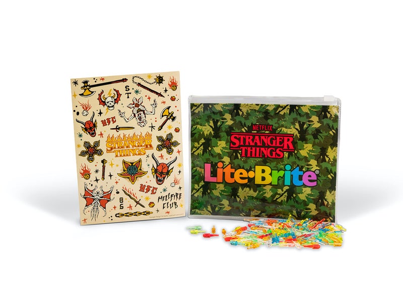 Basic Fun Lite-Brite Stranger Things Special Edition - Demogorgon Hunters - Amazon Exclusive - High-Definition Grid, 16 HD Templates, 900 Mini Pegs, Stickers, Branded Storage Pouch, Ages 14+ - Image 4