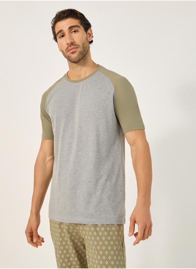 Styli Color Block Raglan Sleeve T-Shirt and Printed Pyjama Set  - Image 2