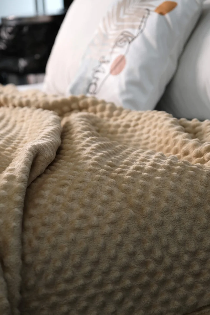 Favora Mink Bud Double Blanket - Beige