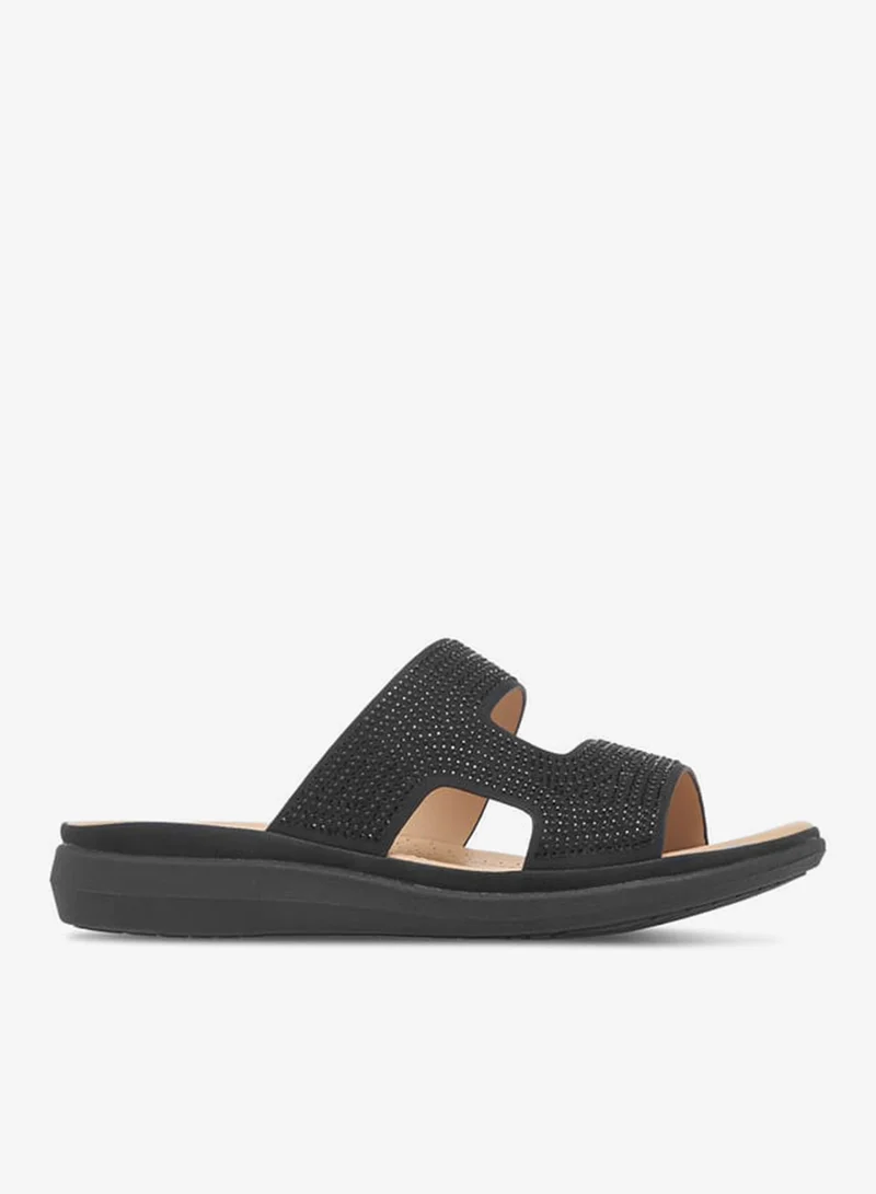 لو كونفورت صنادل نسائية مزينة بأشرطة سهلة الارتداء