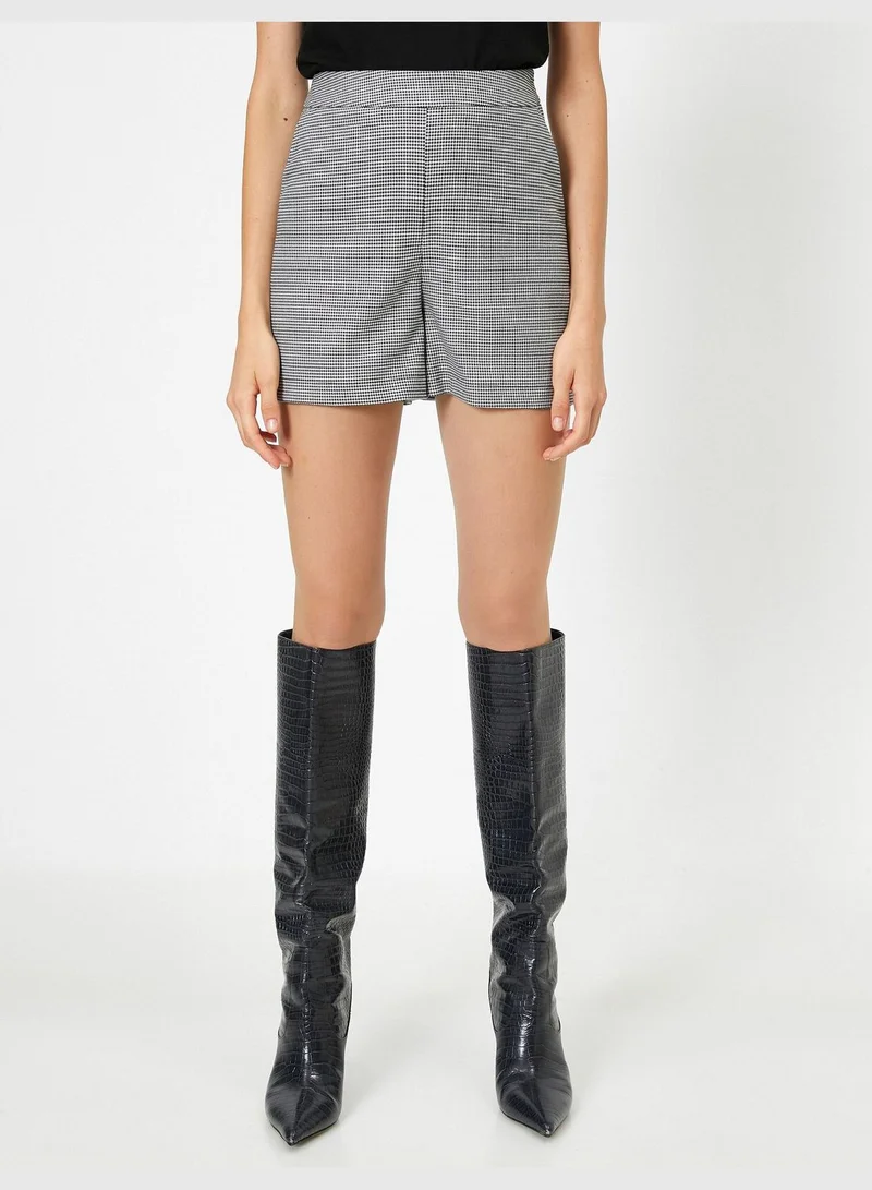 KOTON Pocket Detailed Shorts
