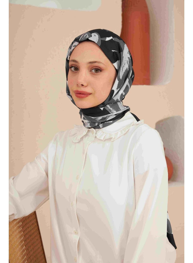 Soft Flowers Cotton-Blend Hijab Shawl in Black and Grey - Image 5
