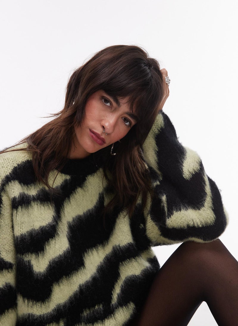 TOPSHOP Knitted Fluffy  Crew Neck Jumper  - Image 3