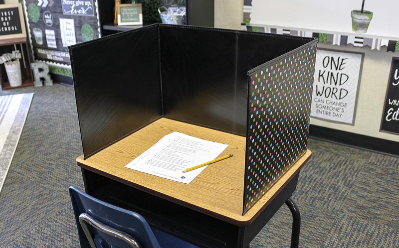 Teacher Created Resources Teaqcher Created Resources Chalkboard Brights Privacy Screen (TCR20763) - Image 3