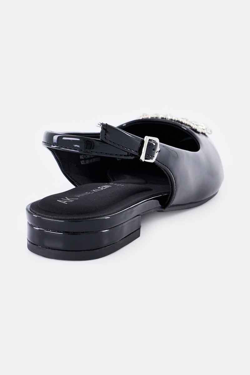 ANNE KLEIN حذاء بكلة قابل للتعديل للنساء، أسود - Image 3