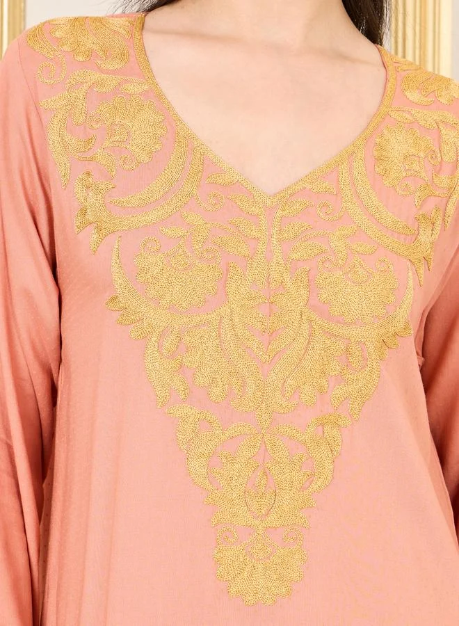 Styli Styli Embroidered Neckline Spot All Over Print Jalabiya