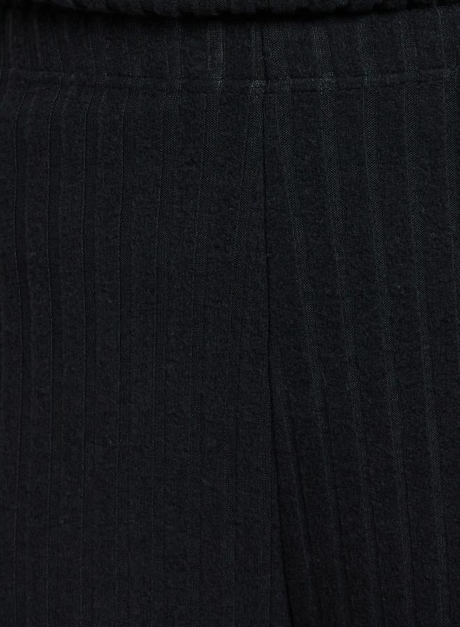 ستايلي بنطال محبوك بأرجل واسعة وتفاصيل مُضلعة - Image 3