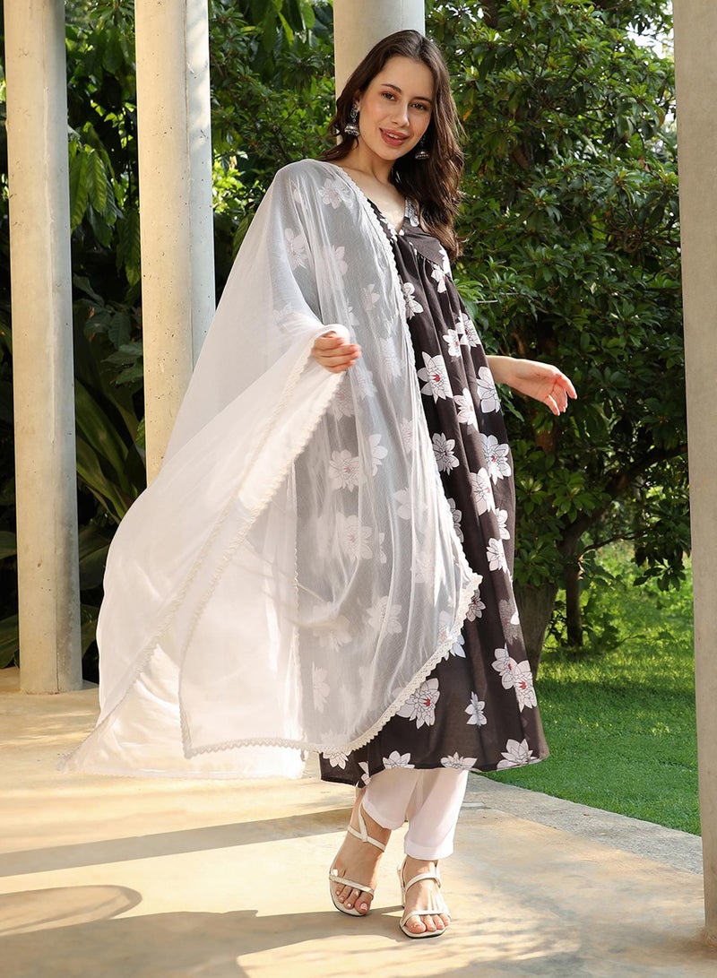 QISSA Women's Midnight Black Water Lilies Kurta With Trousers And Dupatta  - Image 5