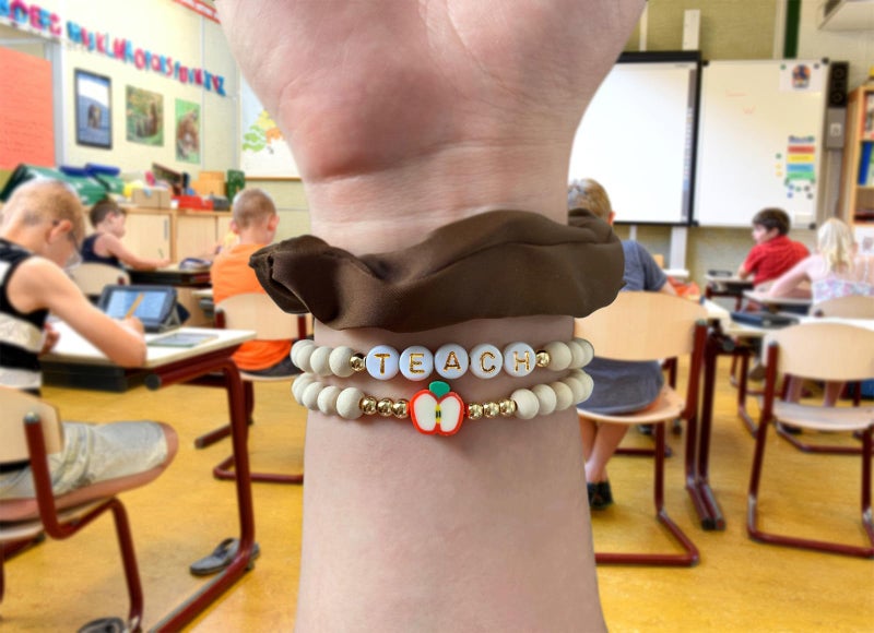 Korotho Teacher Gifts for Women Christmas Gift, Teachers Bracelet Teacher Appreciation Gifts End of Year Teacherr Gift Cool Thank You Valentines Day Christmas TEAC Present for Her (Heart) - Image 3