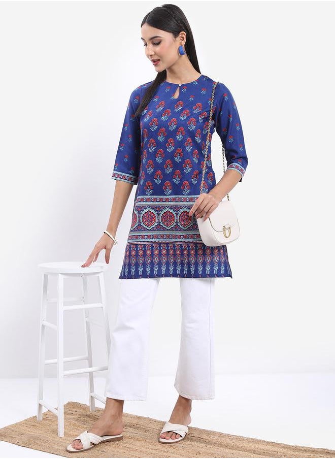 Vishudh Floral Printed Straight Kurta by Styli  - Image 2