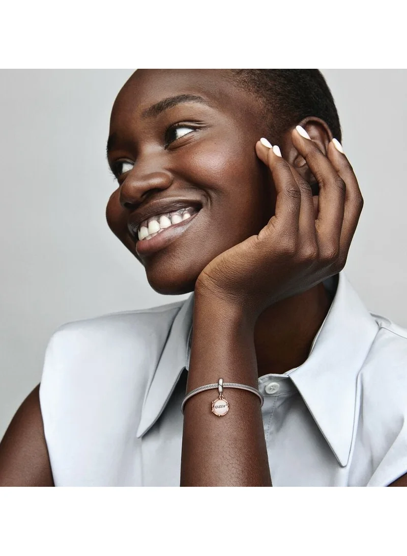 باندورا قلادة تاج الملكة والتاج الملكي