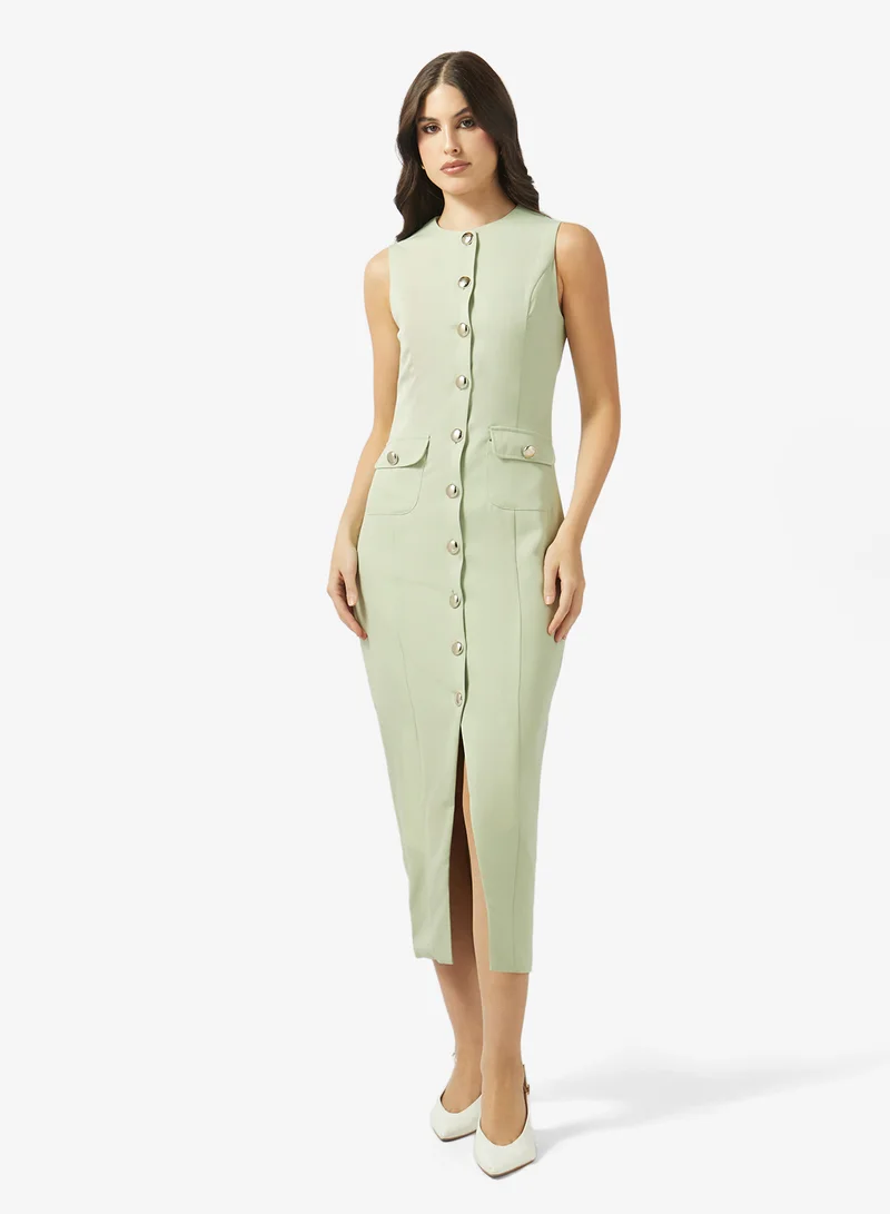 ستايل تشيت فستان مفصل بجيوب أزرار