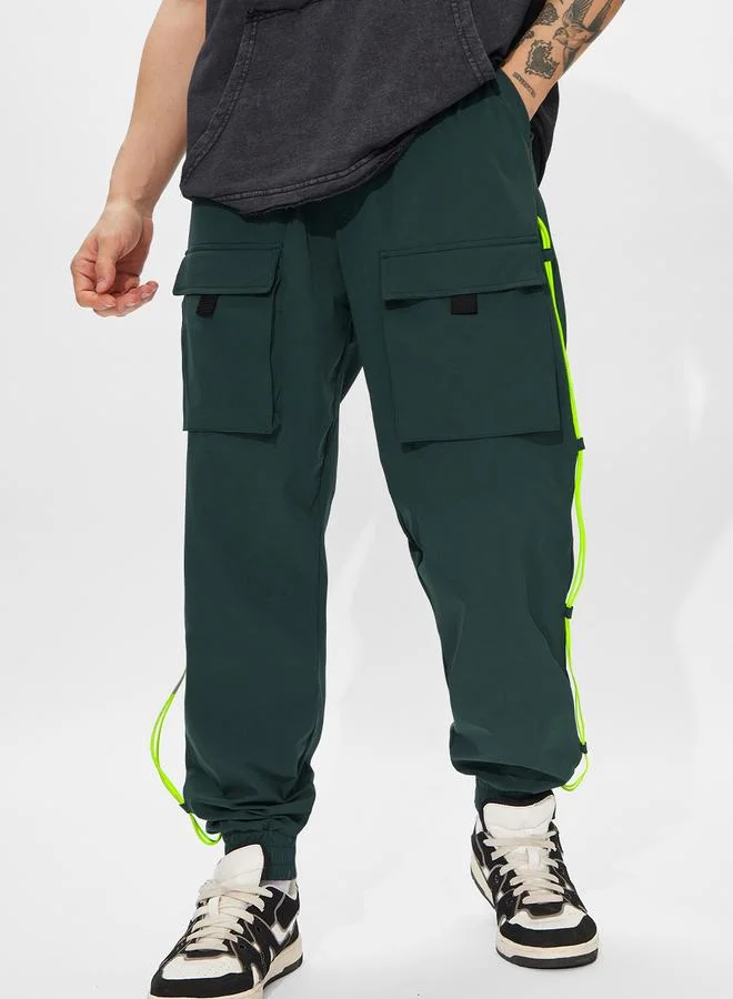 The Souled Store Men Dark Green Relaxed Fit Cargo Joggers