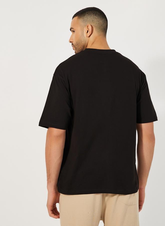 Styli Slogan Print Oversized Jersey T-Shirt  - Image 4