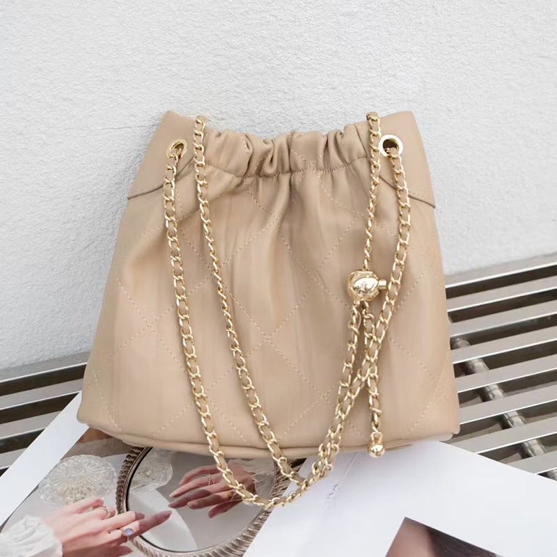 Xiangfeng Quilted Chain Bag 2025 Fashion Large-Capacity Bucket Bag Embroidered Plaid Shoulder Bag - Image 1