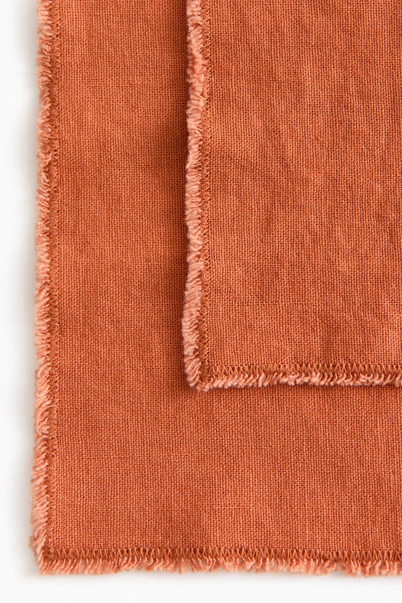 H&M Linen-blend fringed table runner