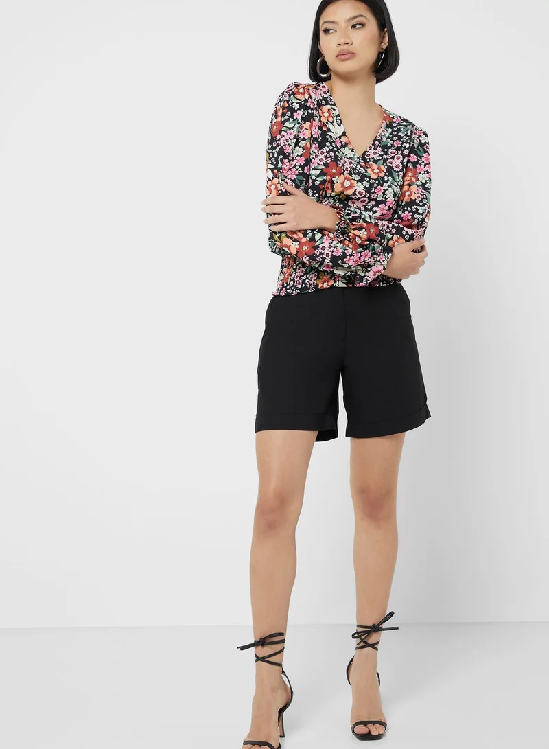 DOROTHY PERKINS V-Neck Puff Sleeve Floral Top