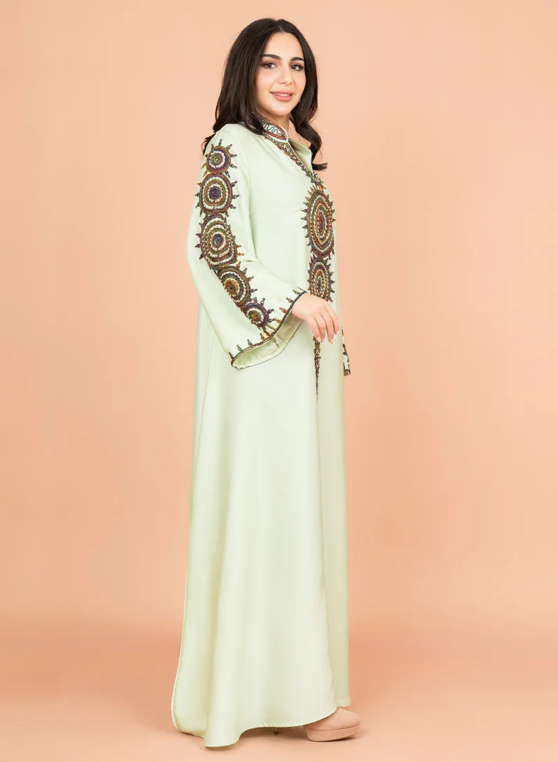 اكسا جلابية سادة مع تطريز IK1008 اخضر